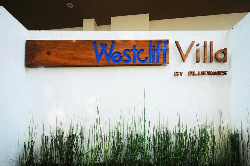 Bluewaves Westcliff Villa Balabag  Exteriör bild