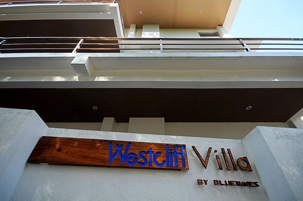 Bluewaves Westcliff Villa Balabag  Exteriör bild