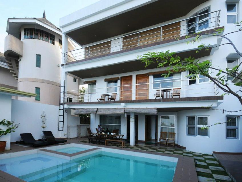 Bluewaves Westcliff Villa Balabag  Exteriör bild
