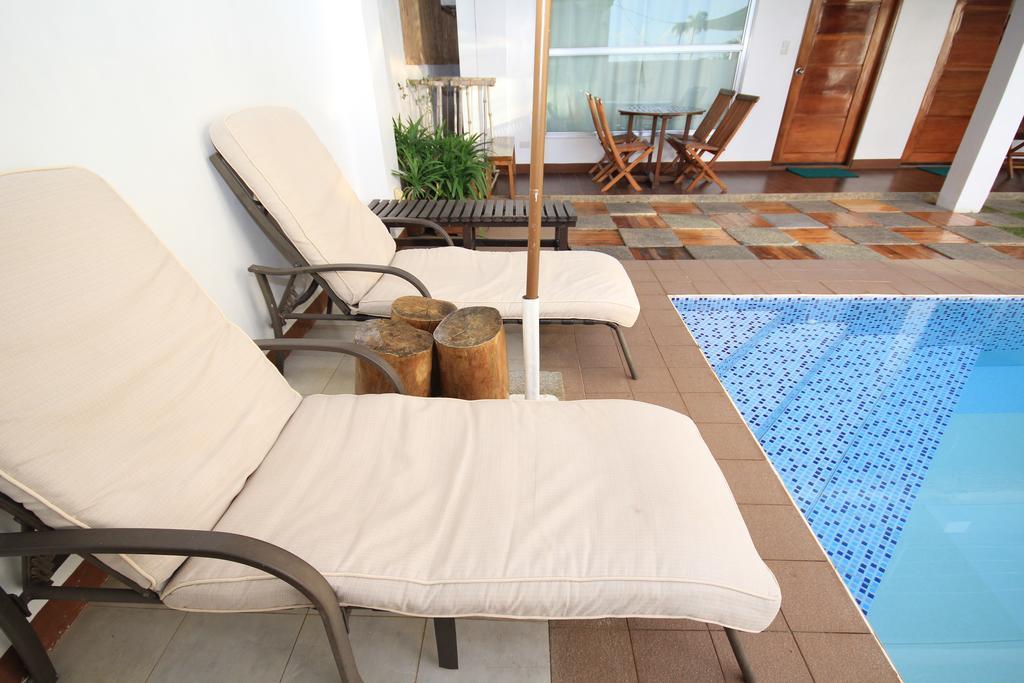 Bluewaves Westcliff Villa Balabag  Exteriör bild